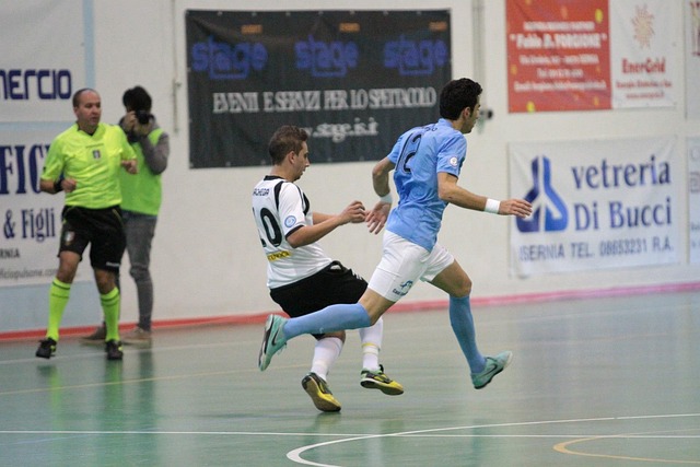 全明星嘴炮？马刺质疑詹姆斯！湖人霸气回应：他值得！.